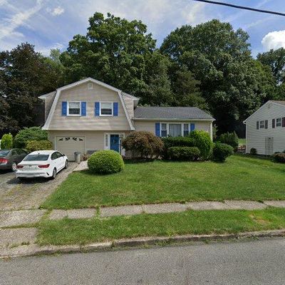 9 Rhonda Pl, Wanaque, NJ 07465