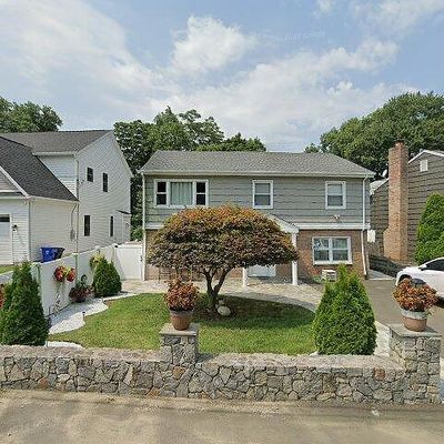 9 Sachem St, Norwalk, CT 06850