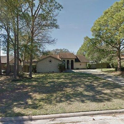 9 Shantilly Ln, Bay City, TX 77414