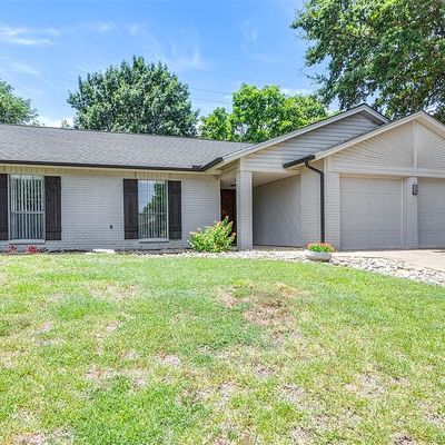 9 Shasta Dr, Roanoke, TX 76262