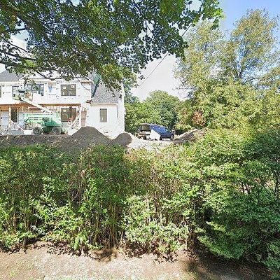 9 Shorelands Dr, Madison, CT 06443