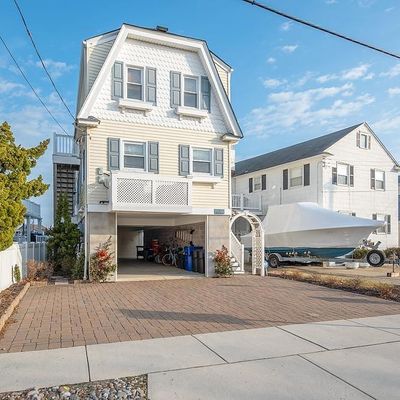 9 W 17 Th St, Ocean City, NJ 08226