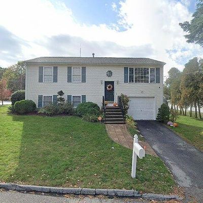 90 Enfield St, Johnston, RI 02919