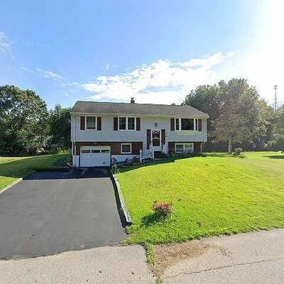 90 Massachusetts Rd, Oakdale, CT 06370