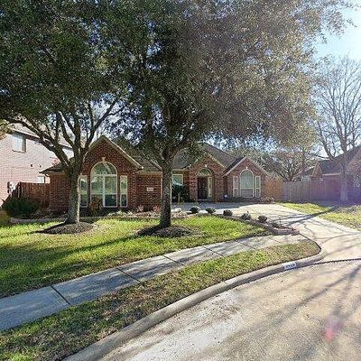 9406 Barretts Glen Ct, Houston, TX 77065