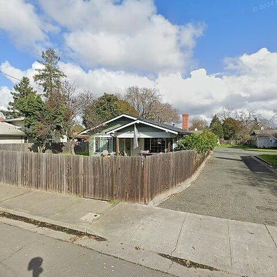 946 Kenmore Ln, Santa Rosa, CA 95407