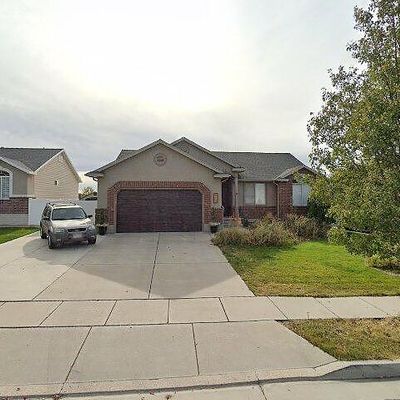 955 W 25 N, Clearfield, UT 84015