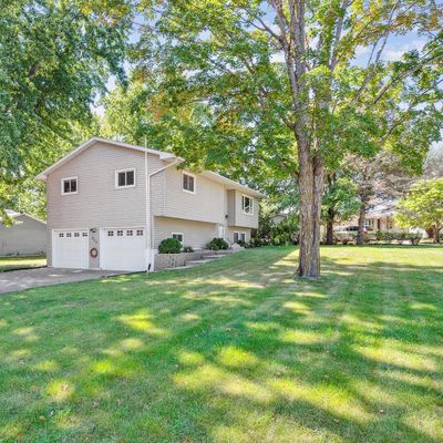 960 Liberty Ln, Fairmont, MN 56031