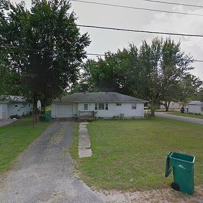 9601 E Jackson St, Selma, IN 47383