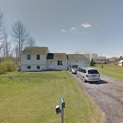 9623 Shiva Dr, Brewerton, NY 13029