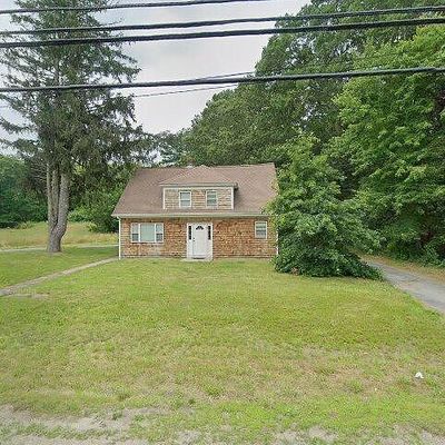 97 Middleboro Rd, East Freetown, MA 02717