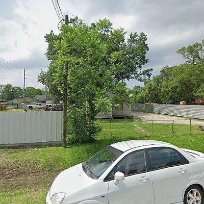 9203 Sherbourne St, Houston, TX 77016