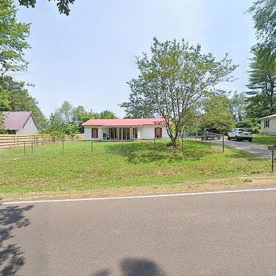 9205 Old Highway 64, Bolivar, TN 38008