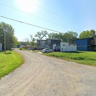 921 E Mary St, Carterville, MO 64835