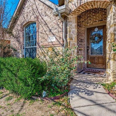 921 Raleigh Path Rd, Denton, TX 76208