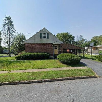 921 Vine St, Middletown, PA 17057