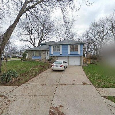 9211 Manchester Ave, Kansas City, MO 64138