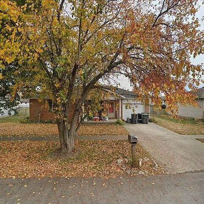 922 N Oliver St, Rushville, IN 46173