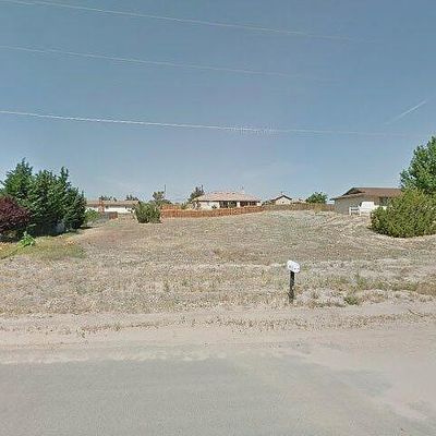 9220 Jacaranda Ave, Hesperia, CA 92345