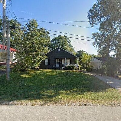 923 Kendall Dr, Poplar Bluff, MO 63901