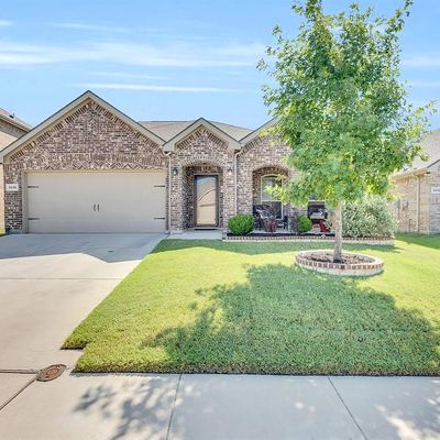 9236 Flying Eagle Ln, Fort Worth, TX 76131