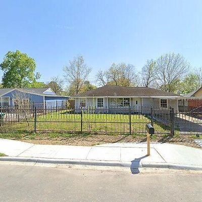 9238 Talton St, Houston, TX 77078