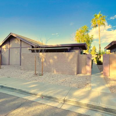 924 S Hacienda Drive, Tempe, AZ 85281