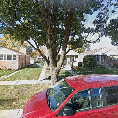 9246 Lorel Ave, Skokie, IL 60077