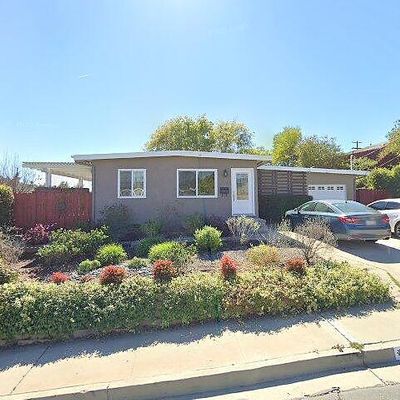 9279 Manor Dr, La Mesa, CA 91942