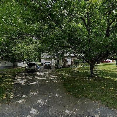 93 S Raccoon Rd, Youngstown, OH 44515