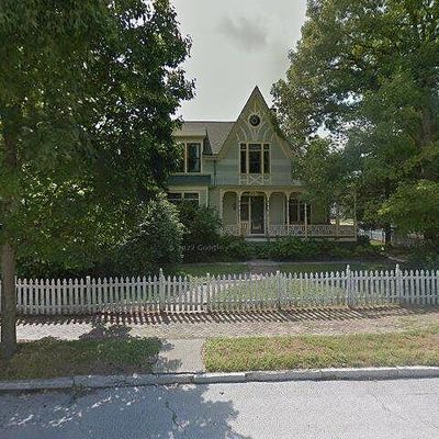 930 Henry St, Alton, IL 62002