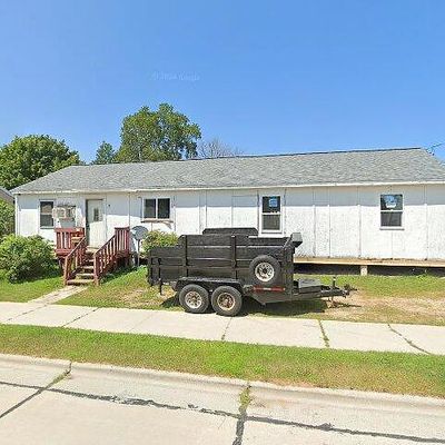 930 Raton Ct, Manitowoc, WI 54220