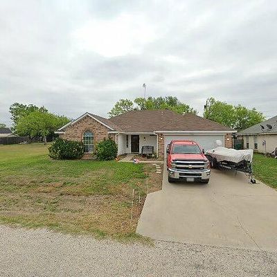 94 Lakeshore Dr, Runaway Bay, TX 76426