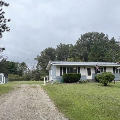 N1945 Shore Dr, Marinette, WI 54143