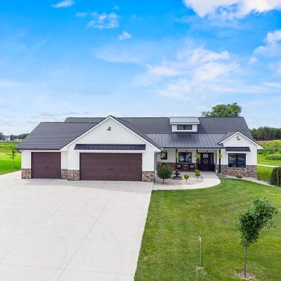 N935 Fallon Ln, Greenville, WI 54942