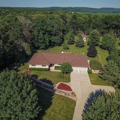 S4313 Cedarberry Ln, Baraboo, WI 53913