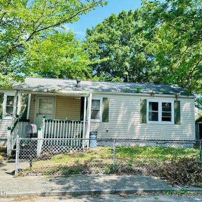 1 Maplewood Ave, Keansburg, NJ 07734