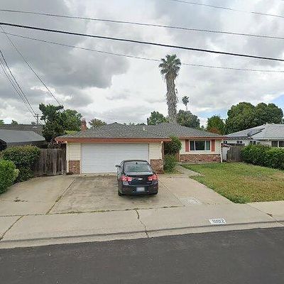 1002 Huntington Dr, Modesto, CA 95350