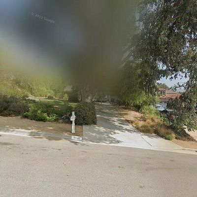 10042 Clybourn Ave, Sunland, CA 91040