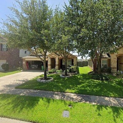 10095 Hidden Creek Falls Ln, Brookshire, TX 77423