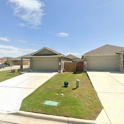 101 Guardian Angel Ct, Jarrell, TX 76537