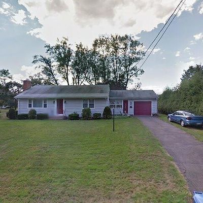 101 Grandview St, Manchester, CT 06040