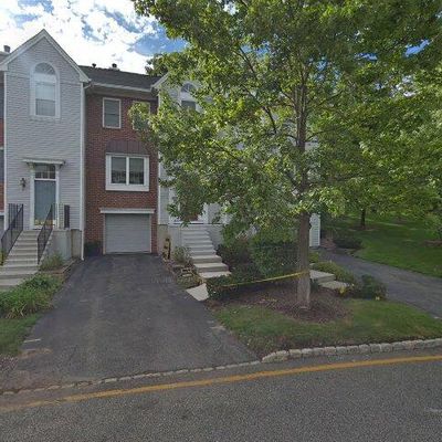 1010 Ash Dr, Mahwah, NJ 07430