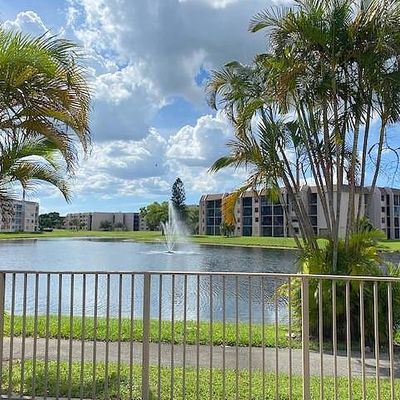 10101 Sunrise Lakes Blvd, Sunrise, FL 33322