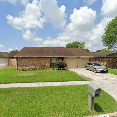 10106 Stonemont Rd, La Porte, TX 77571