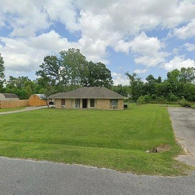 10126 Lake Park Ave, Gonzales, LA 70737