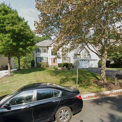 109 Alderwood Dr, Gaithersburg, MD 20878