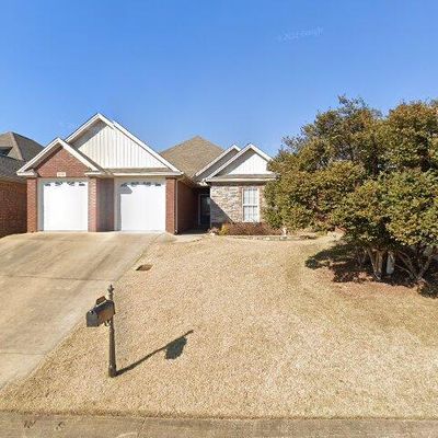 109 Brittany Dr S, Elmore, AL 36025