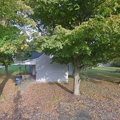 109 S Cherry St, Losantville, IN 47354