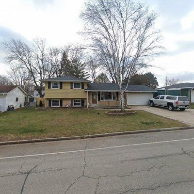 1095 Morris Ave, Green Bay, WI 54304